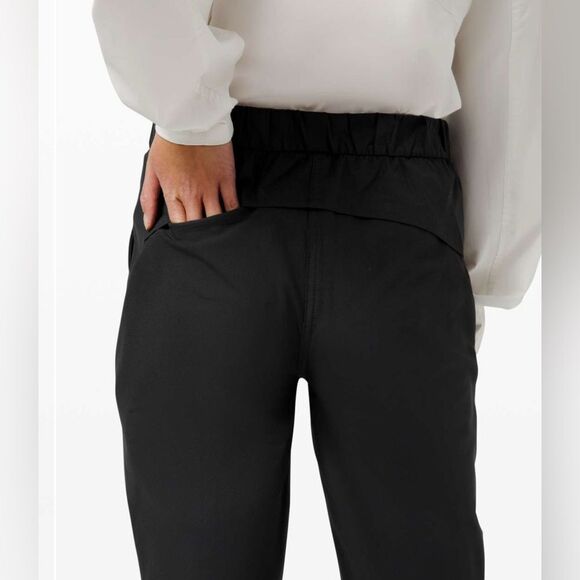 Lululemon Warpstreme High-Rise 7/8 Jogger
Black size 26 $128 msrp - Picture 3 of 8